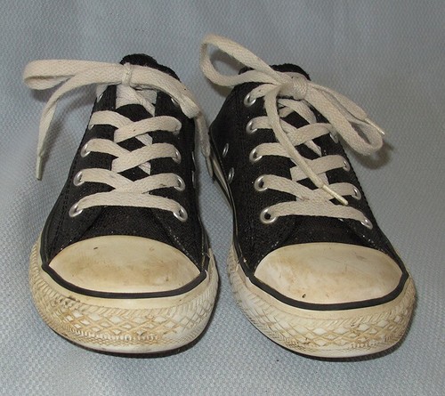converse black sequin sneakers