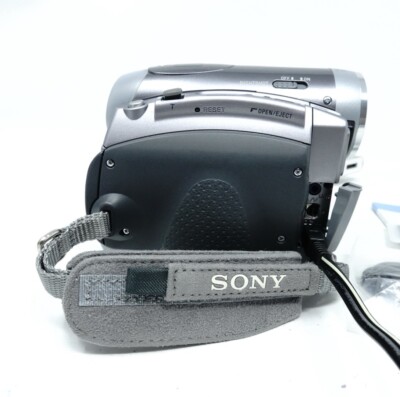 SONY DCR-HC90 Handycam Digital Video Camera camcorder Grey 3.3MP