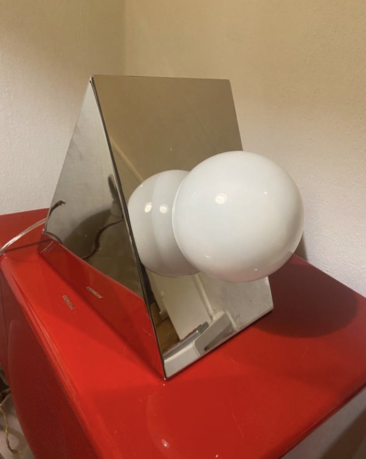 Lampe Axel Chay Monoprix chrome luminaire design salon chambre