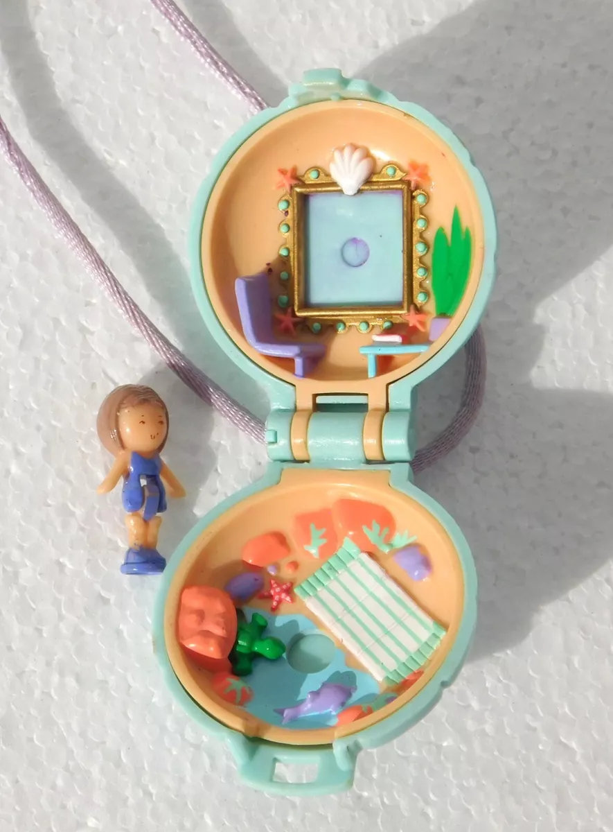 Polly locket sales