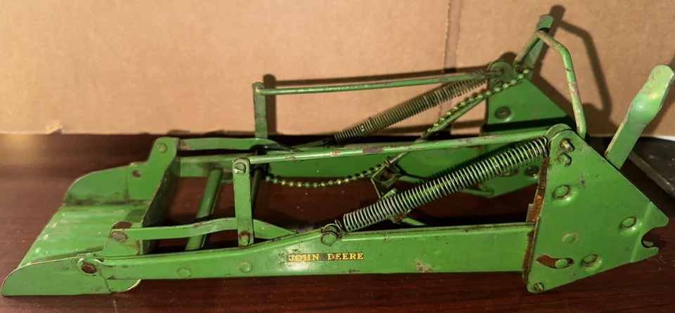 Eska Vintage John Deere Loader Farm Toy Complete and Functional - Image 2 of 4