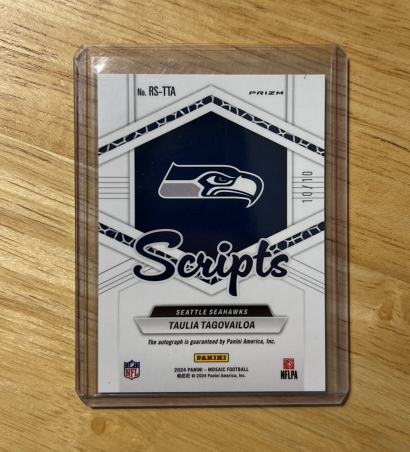 2024 Panini Taulia Tagoavailoa Gold Prizm Rookie Auto 10/10 RC view 2