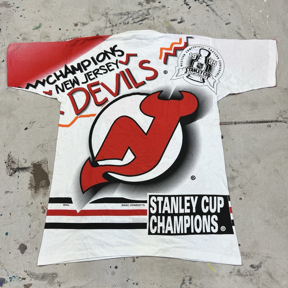 Vintage 90s Magic Johnson Ts New Jersey Devils AOP T Shirt Mens