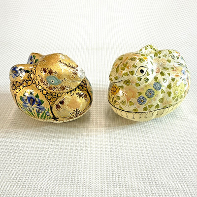 Set of 2 Vintage Handmade Kashmir India Paper Mache Floral Bunny Trinket Boxes