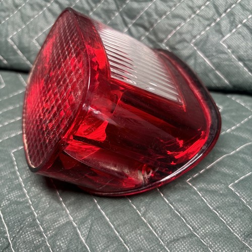 Harley Big Twin's & Sportster's OEM Used Rear Tailight Lens w/B/plug - Picture 3 of 4