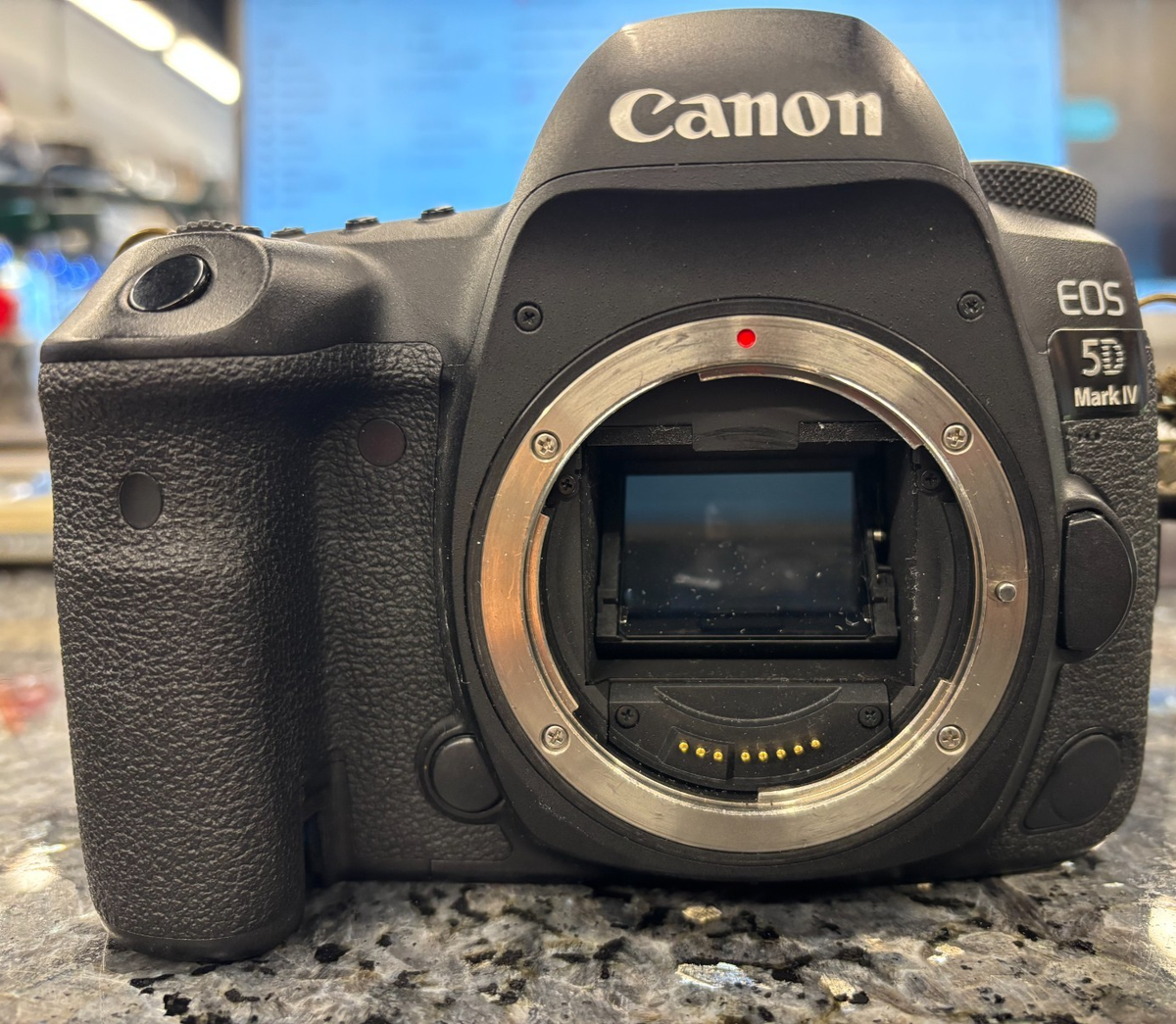 動作品 Canon EOS 5D Mark IV ボディー Amazon.com : Canon EOS 5D Mark IV DSLR Camera (Body Only