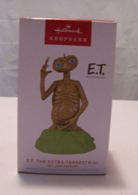 HALLMARK 2022 E.T. THE EXTRA TERRESTRIAL  40TH ANNIVERSARY SOUND LIGHT ORNAMENT