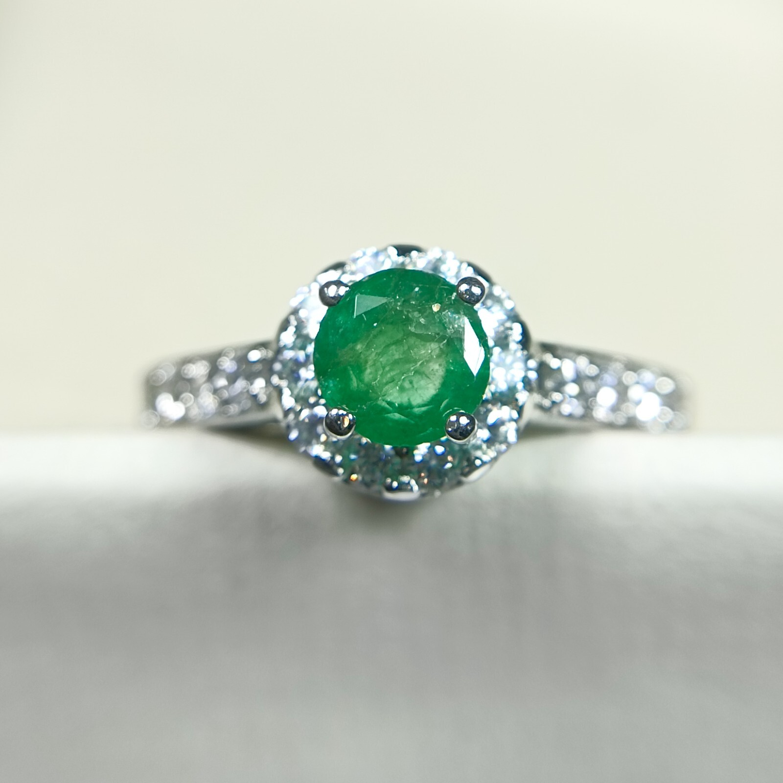 Natural Green Emerald Ring With 925 Sterling Silver in All Sizes Available