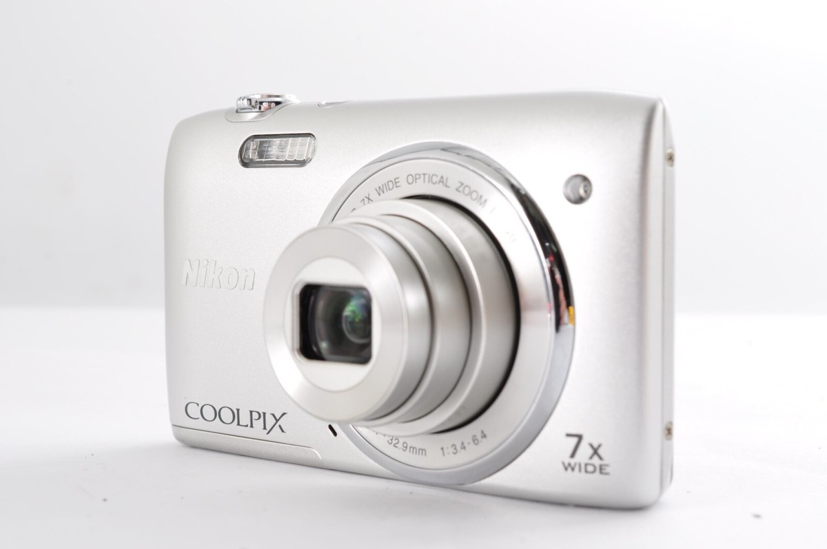Nikon Coolpix S3500 Silver 20MP Digital Camera [Exc+5/C