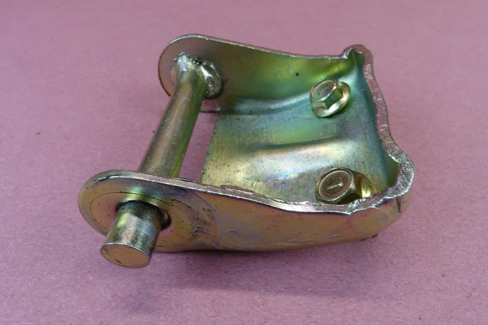 Soporte de montaje delantero para tanque de combustible de gasolina HYOSUNG GT250R GT250 2006-2017 Foto 2 de 4