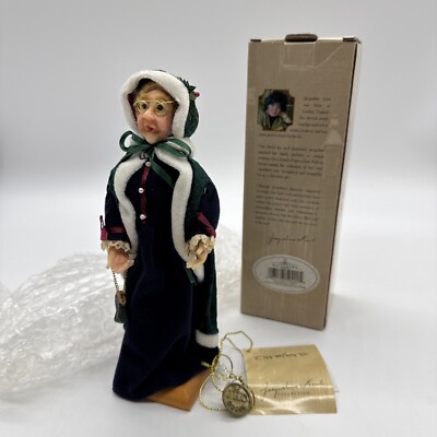 The Jacqueline Kent Collection 8  Mini Carolers ~ Aunt Roline #345351