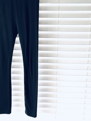 Lou & Grey LOFT Black Leggings Size XS NWOT - Picture 4 of 7