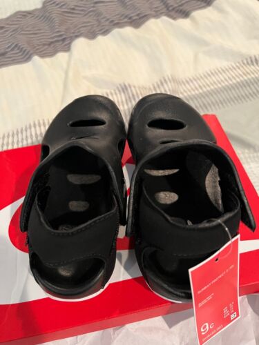 SUNRAY PROTECT 3 NIKE SANDALS/SLIDES YOUTH/TODDLER SIZE 9C ~NIB~ BLACK/WHITE - Picture 2 of 4