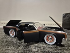 Jada Collectors Club Lowrider 1963 Loncoln Continental 1:24 Model