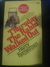 Thursday The Rabbi Walked Out By Harry Kemelman Fawcett paperback 1978