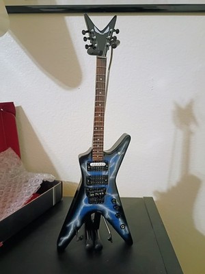 AXE HEAVEN Official Dimebag Darrell Signature Lightning Bolt  MINIATURE Guitar