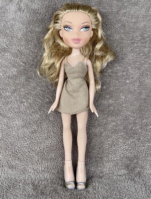 Bratz Puppe Magic Make-up Cloe