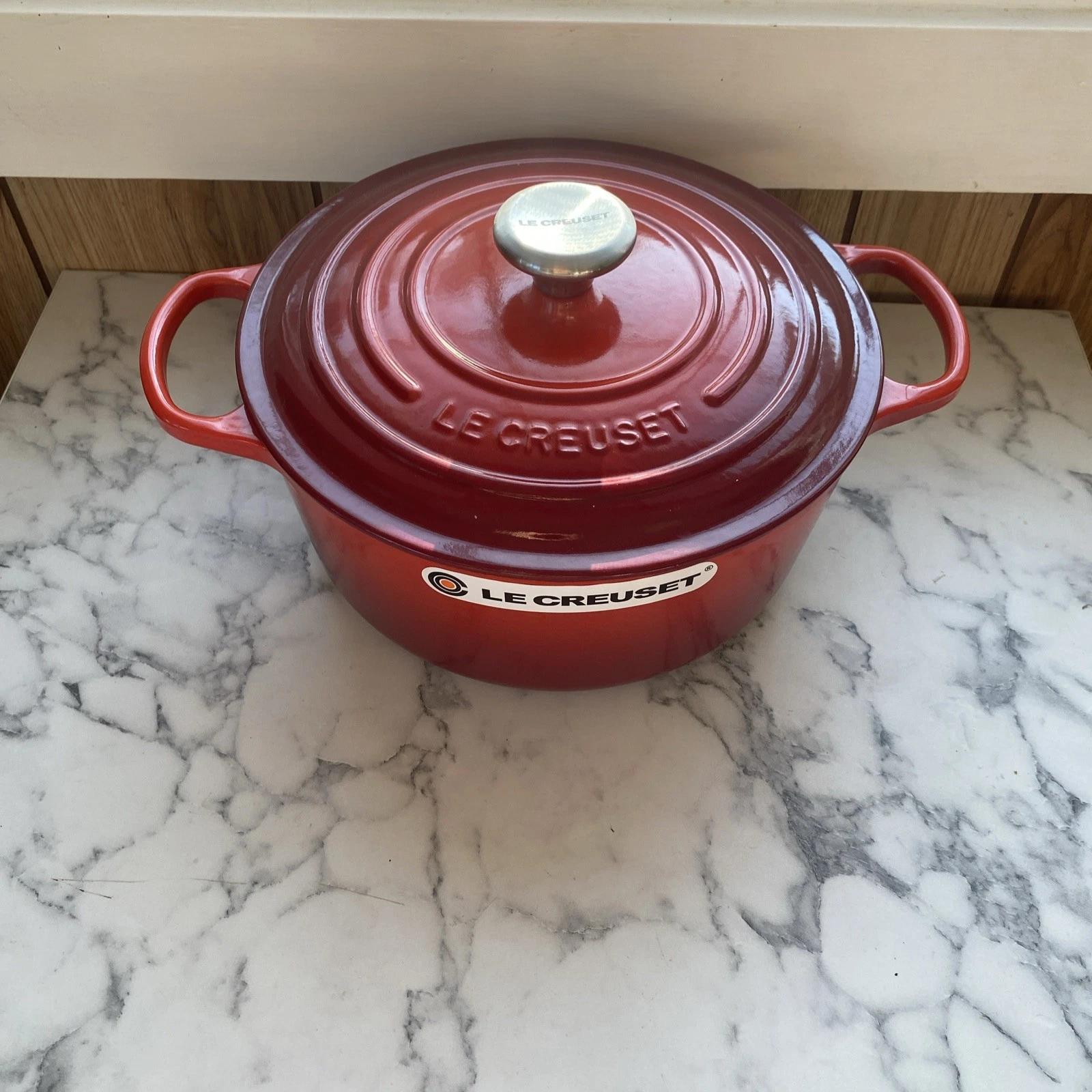 Le Creuset Signature Cast Iron 5 1/2 Qt Round Dutch Oven Cerise Red