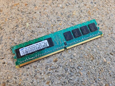 Qimonda HYS64T128020HU-3.7-B PC2-4200U-444-12-EQ 1GB Memory RAM DDR2-533MHz
