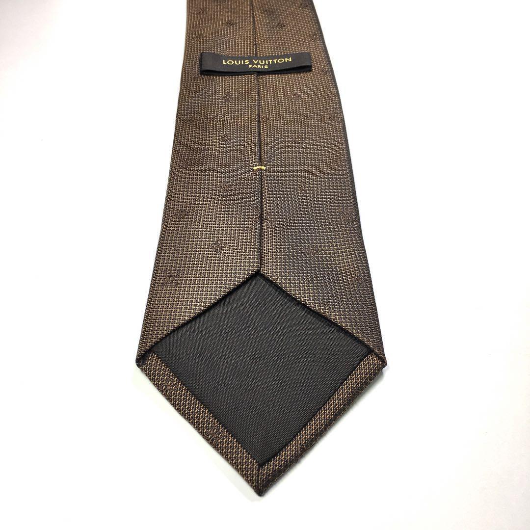 Louis Vuitton Men's Tie LV Logo Brown 100 Silk Monogram Pattern Made