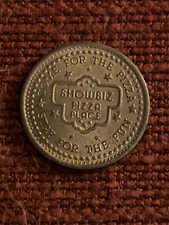 Showbiz Pizza Place Game Token - Good Condition