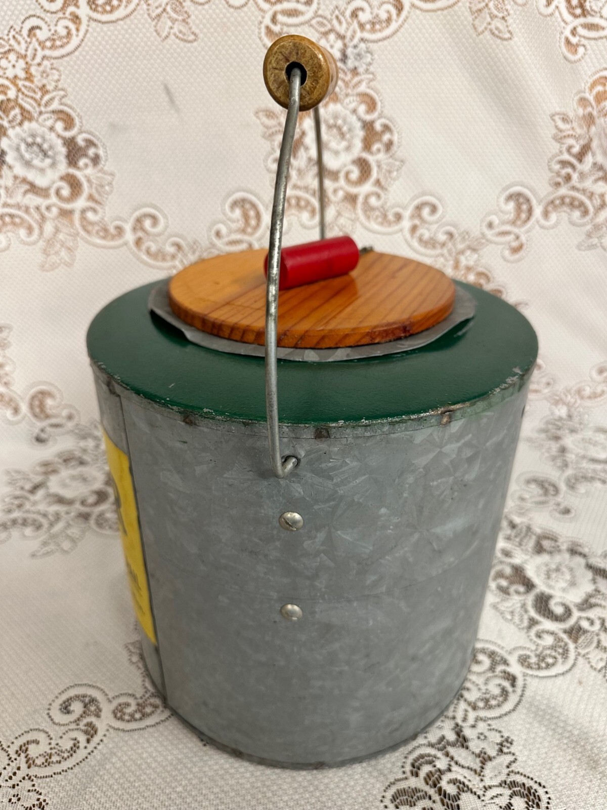 Vintage The Clipper Kerosene Heated Minnow Bucket E.L. Walstedt Co