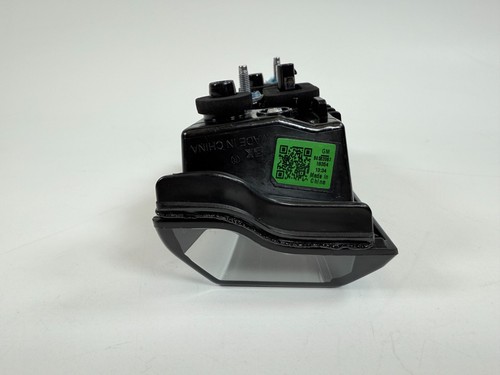 2019 - 2023 Cadillac XT4 Rear Right Passenger Side Turn Signal Light Lamp OEM - Picture 7 of 8