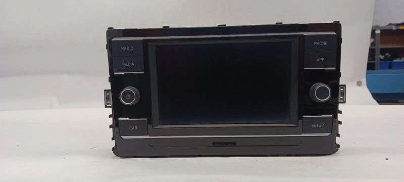 2018-2020 Volkswagen Tiguan Radio Receiver Am Fm Cd Player w/ 6.5" Display OEM - Image 3 of 4