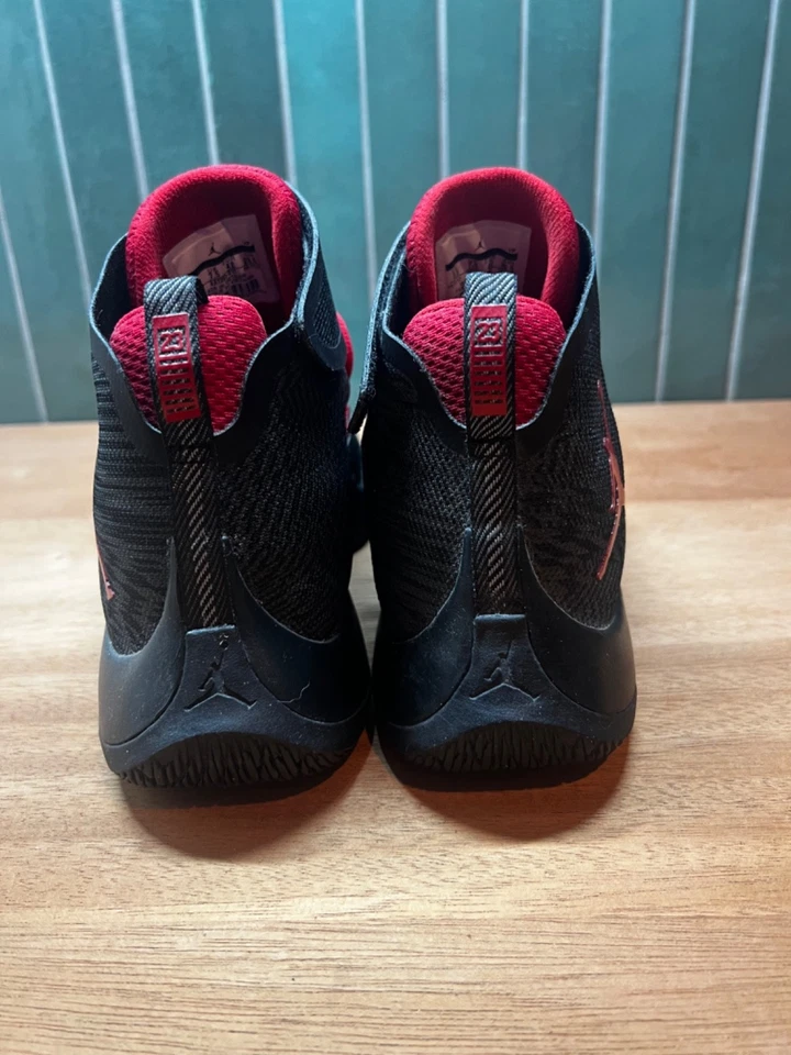 Nike Air Jordan Fly Unlimited Rojo Antracita en Caja 📦 Zapatillas Hombre Talla 9.5 Foto 4 de 4