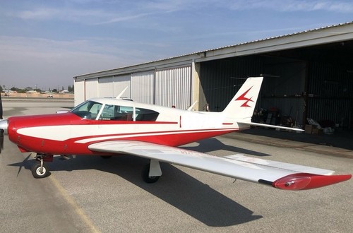 Beautiful Piper Comanche PA-24 250 Airplane