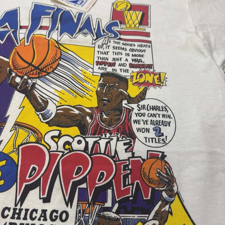 Camisa de cómic de Scottie Pippen Charles Barkley 1993 de las Finales de la NBA con etiquetas Foto 4 de 4