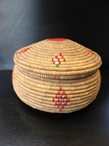 Vintage Native American Indian Decorative Wicker Basket Sweetgrass Mirrored Lid - Picture 5 of 11