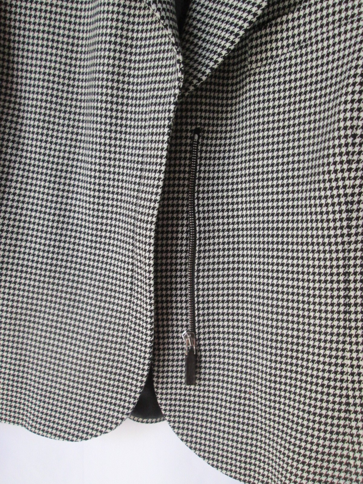Picture 5 of 9