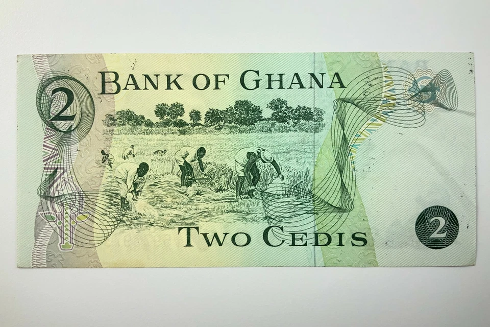 1977 Bank of Ghana Two Cedis Uncirculated Banknote 2 W017 - Image 2 of 4