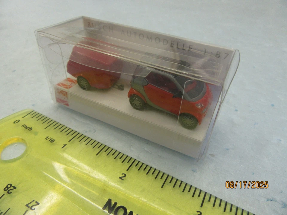 HO  HBusch 49352 Smart Roadster with Hanger  Rare - NIB - Image 2 of 4