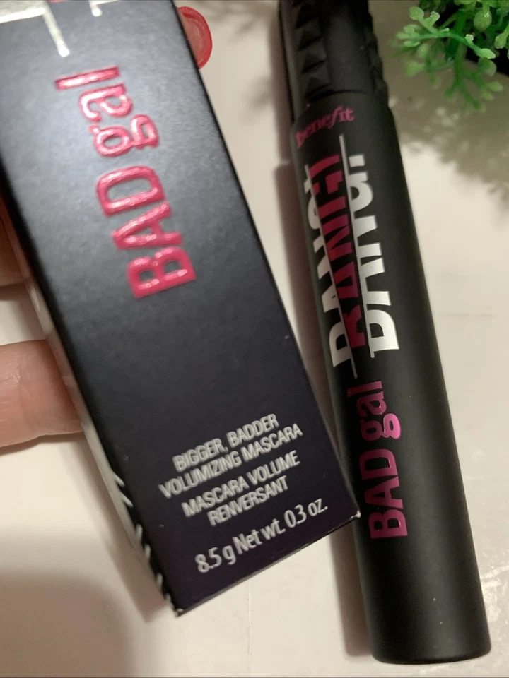 Benefit BAD gal BANG Volumizing Mascara Intense Pitch Black  Full Size- .3oz - Image 3 of 3