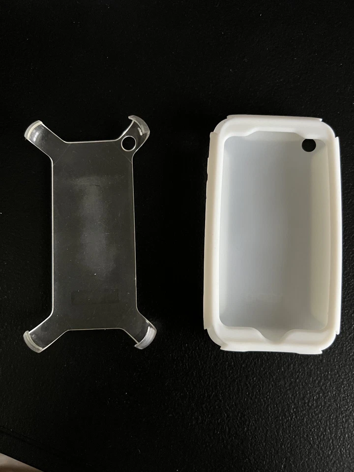 Funda Ultra Delgada Pluma Incipio para iPhone 3G y 3GS Blanca Foto 3 de 4