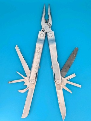 Vintage LEATHERMAN Super TOOL 200 Multi Tool! 07/03 Date Stamp!