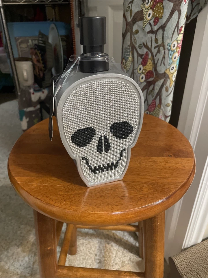 Decorative Rhinestone Skull Soap Dispenser - NWT - Image 2 of 4