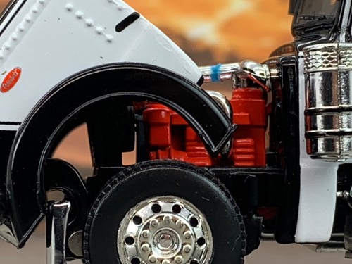 1/64 DCP PETERBILT 389 63" FLAT TOP W/ WILSON CATTLE TRAILER - 第 4/8 張圖片