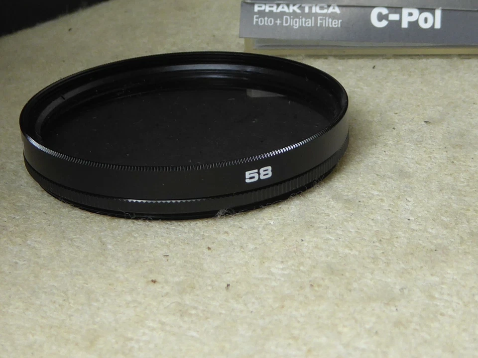 Praktica Circular Polarising Filter 58mm GENUINE RARE ITEM  - Image 2 of 4