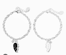 Claire  s black white BFF split Magnetic heart charm bracelet set