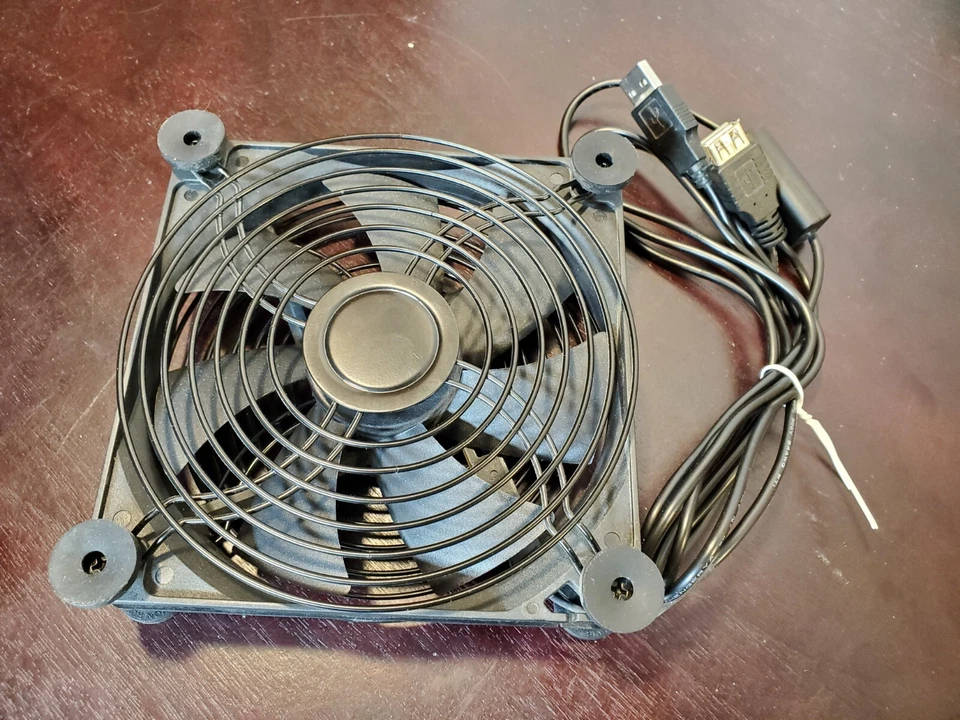 AC Infinity Multifan 4/S4 140mm Quiet USB Case Fan - Black (AI-MPF140A) - Image 2 of 4