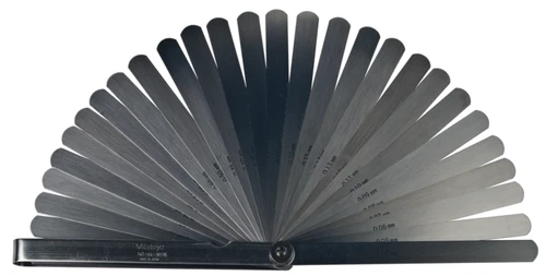 Mitutoyo 184-303S, Thickness Gage / Feeler Gage, 0.05mm to 1mm, 28 Leaves, 150mm