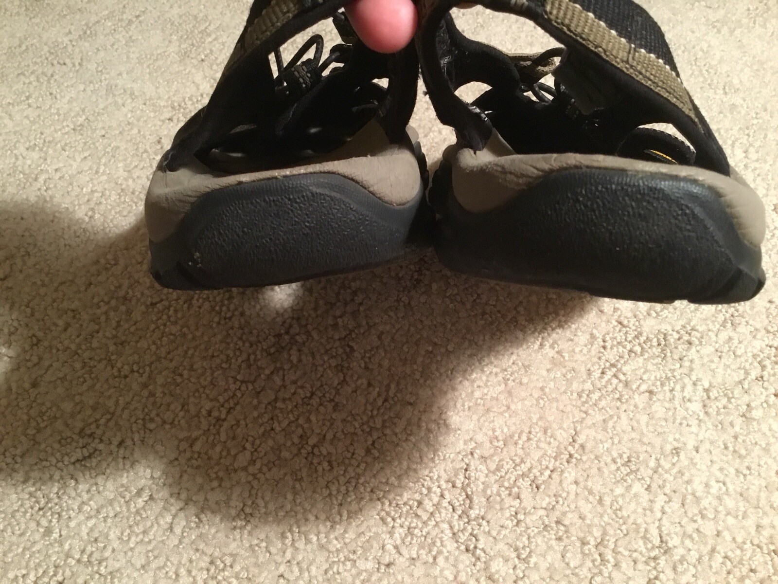 Scarpe da uomo Keen Water taglia 7 nero marrone chiaro escursionismo outdoor sandalo impermeabile