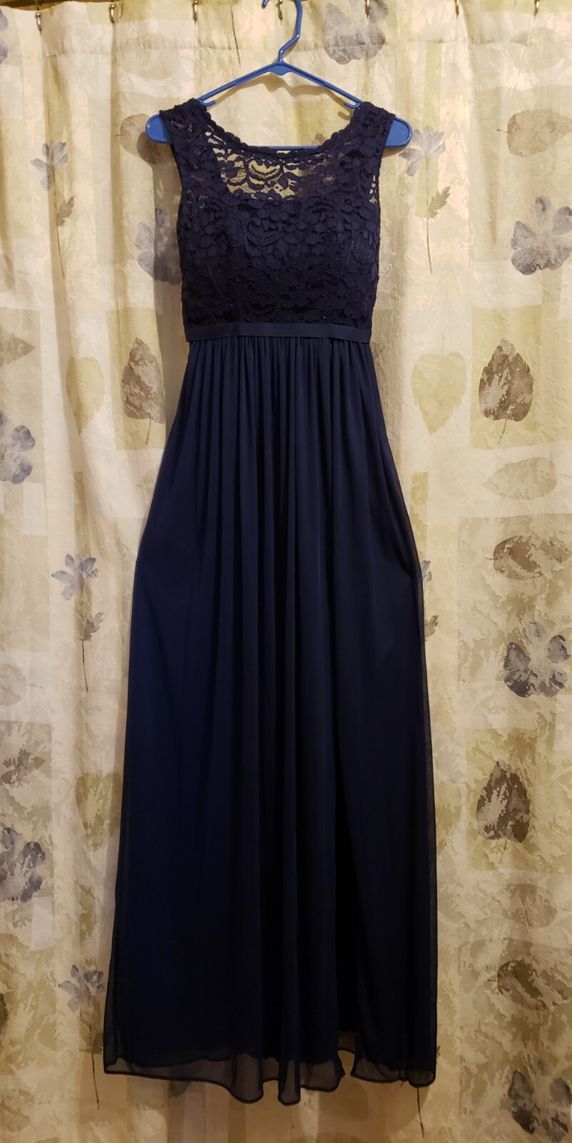 Beautiful Midnight Blue David’s Bridal Dress Size 0 Gem