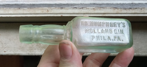 RARE 4 3/8"TALL MINI SAMPLE DR.HUMPHREYS HOLLAND GIN PHILA AQUA 1890s BOTTLE