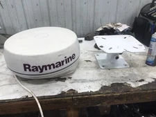 00 Four Winns 338 Vista Boat Raytheon Ray Marine radar dome & mount pedestal