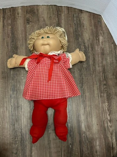 Vintage 1982 Cabbage Patch Kids 16" Doll Dimples Dk Blonde Green Eyes
