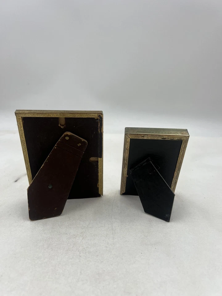 Pair of Small Brass Tabletop Picture Frames Gold Tone Ornate Mini Photo Easel - Image 3 of 4
